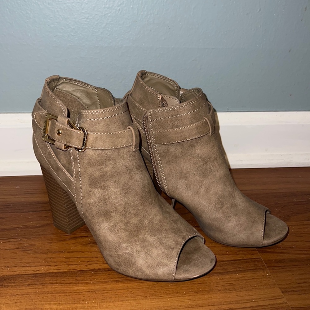 Tan boot